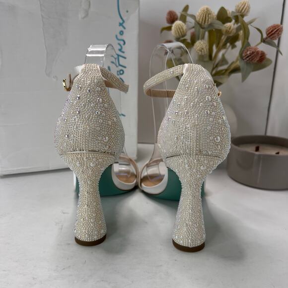 Betsey Johnson SB-Dani Block Heel Sandals Pearl White Women's 9.5M Tried On - Picture 4 of 12